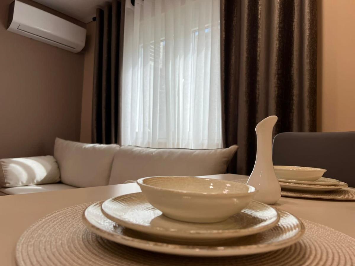 Smart Home , Lovely Apartment In Tirana Exterior photo